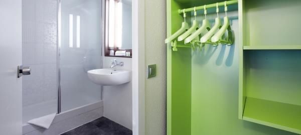 Hotel Campanile Reims Est - 3*