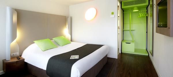 Campanile Reims Est - Hotel 3*