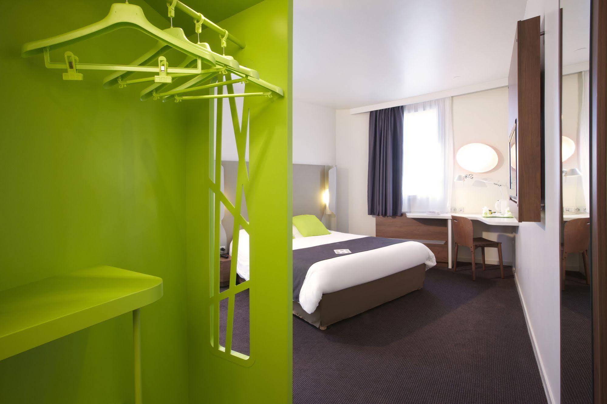 Hotel Campanile Reims Est - 3*